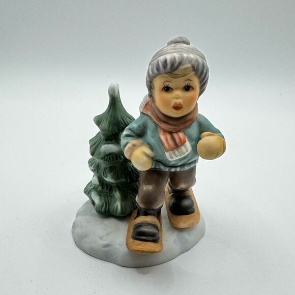 Vintage Goebel Dashing Through the Snow Figurine - Picture 1 of 3